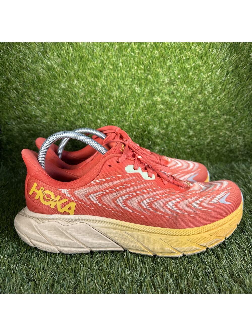 Hoka One One Arahi 6 Men's 9 D Running Shoes Walking Gym Fiesta/Amber Used.